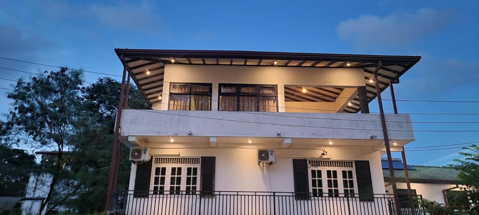 The Empyrean Airport Transit Hotel Katunayaka Esterno foto
