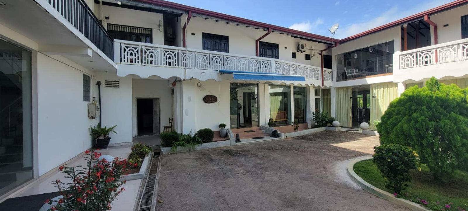 The Empyrean Airport Transit Hotel Katunayaka Esterno foto